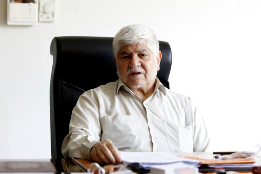 محمد هاشمی: کسانی که جمهوریت نظام را زیر سئوال می&zwnj;برند، اسلامی هم که می&zwnj;خواهند آن چیزی نیست که امام می&zwnj;خواست / اینکه شخصیتی مانند هاشمی رد شود، اما فردی مانند احمدی&zwnj;نژاد دو بار تایید شود، جمهوریت موردنظر امام نیست / صداوسیما با تقطیع سخنان امام، چهره&zwnj;ای از ایشان به تصویر می کشند که رفتار سیاسی خودشان را توجیه کنند