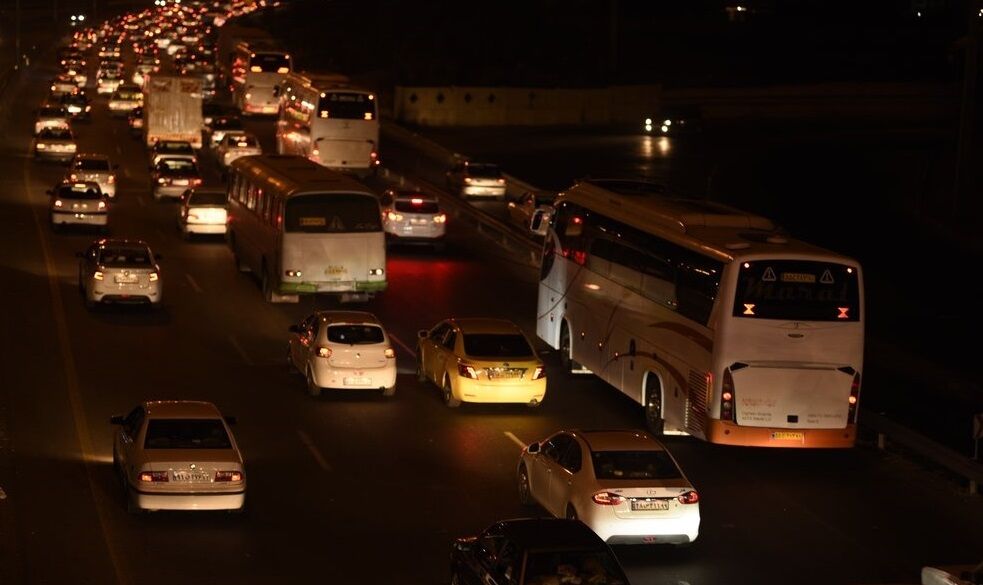 پلیس راهور: مسافران بازگشت خود را به روز شنبه و یکشنبه موکول کنند