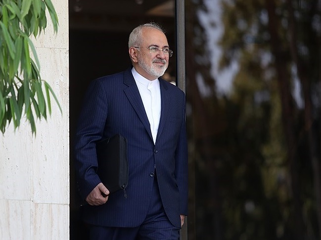 ظریف: وظیفه اعضای برجام عادی سازی روابط اقتصادی ایران است / بحث ضرب الاجل مطرح نیست؛ ما بر اساس برنامه خود عمل می کنیم / سفر نخست وزیر ژاپن فرصتی برای پیدا کردن راه حل برخورد با سیاست هایی است که همه دنیا را هدف قرار داده ظریف: وظیفه اعضای برجام عادی سازی روابط اقتصادی ایران است / بحث ضرب الاجل مطرح نیست؛ ما بر اساس برنامه خود عمل می کنیم / سفر نخست وزیر ژاپن فرصتی برای پیدا کردن راه حل برخورد با سیاست هایی است که همه دنیا را هدف قرار داده