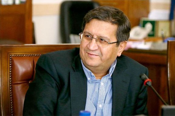 رئیس کل بانک مرکزی: با اجرایی شدن طرح ملی مسکن شاهد کنترل بازار مسکن خواهیم بود / تسهیلات خرید مسکن برای زوج&zwnj;های جوان ۶۰ درصد افزایش یافته / برنامه ما این است که دوره بازپرداخت تسهیلات ساخت و سپس خرید مسکن را به ۱۵ سال برسانیم