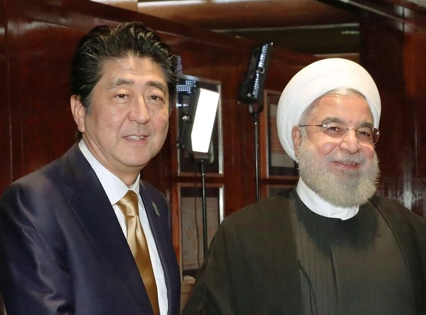 سفر آبه به تهران در آینده مناقشات ایران و امریکا تعیین کننده است / ملاقات های آبه نشان داد که اختلافات بالاست اما نه ایران و نه آمریکا مایل نیستند تنش ها افزایش یابد / برخلاف ژاپن و اروپا، روسیه و چین علاقه مندند تا تنش ایران و آمریکا ادامه یابد؛ این دو کشور می خواهند آمریکا با کشور دیگری غیر از خودشان درگیر باشد و هزینه ها را بپردازد / آمریکا سند و مدرکی معتبری ندارد که بگوید حادثه نفتکش ها، کار ایران بوده سفر آبه به تهران در آینده مناقشات ایران و امریکا تعیین کننده است / ملاقات های آبه نشان داد که اختلافات بالاست اما نه ایران و نه آمریکا مایل نیستند تنش ها افزایش یابد / برخلاف ژاپن و اروپا، روسیه و چین علاقه مندند تا تنش ایران و آمریکا ادامه یابد؛ این دو کشور می خواهند آمریکا با کشور دیگری غیر از خودشان درگیر باشد و هزینه ها را بپردازد / آمریکا سند و مدرکی معتبری ندارد که بگوید حادثه نفتکش ها، کار ایران بوده
