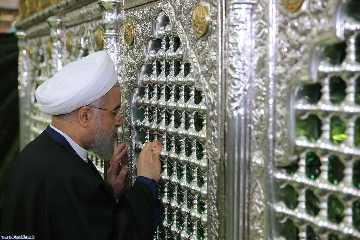 رئیس جمهور در سفر غیر رسمی به مشهد سفر کرد