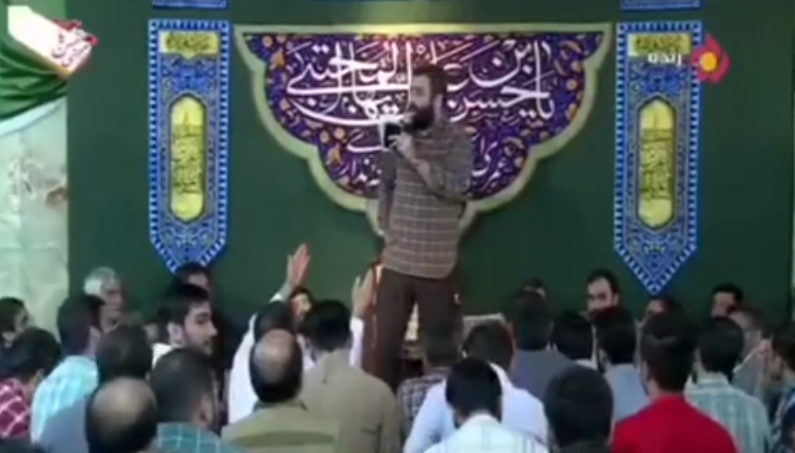 معاون سیما: مدیر پخش شبکه پنج توبیخ و عوامل پخش گفتار موهن علیه مقدسات اهل سنت اخراج شدند / آن فرد بدون هماهنگی و به صورت ناگهانی از آنتن زنده سواستفاده کرد
