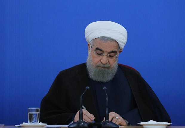 دستور رئیس جمهور به وزیر کشور برای حذف مهر از گذرنامه اتباع خارجی دستور رئیس جمهور به وزیر کشور برای حذف مهر از گذرنامه اتباع خارجی