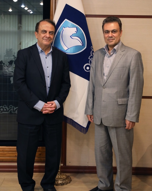 نشست هم اندیشی مدیران ارشد بانک ملت و گروه خودروسازی ایران خودرو نشست هم اندیشی مدیران ارشد بانک ملت و گروه خودروسازی ایران خودرو