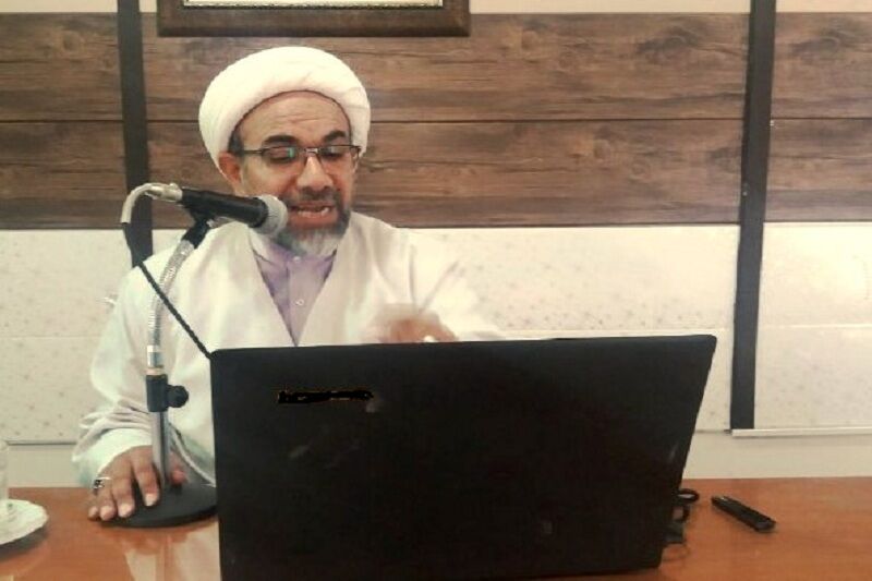 نماینده ولی فقیه: برخی می&zwnj;گویند در زمان طاغوت هر کسی دلش می&zwnj;خواست به مسجد می&zwnj;رفت و دیگری به مراکز فساد و کسی به کسی کاری نداشت