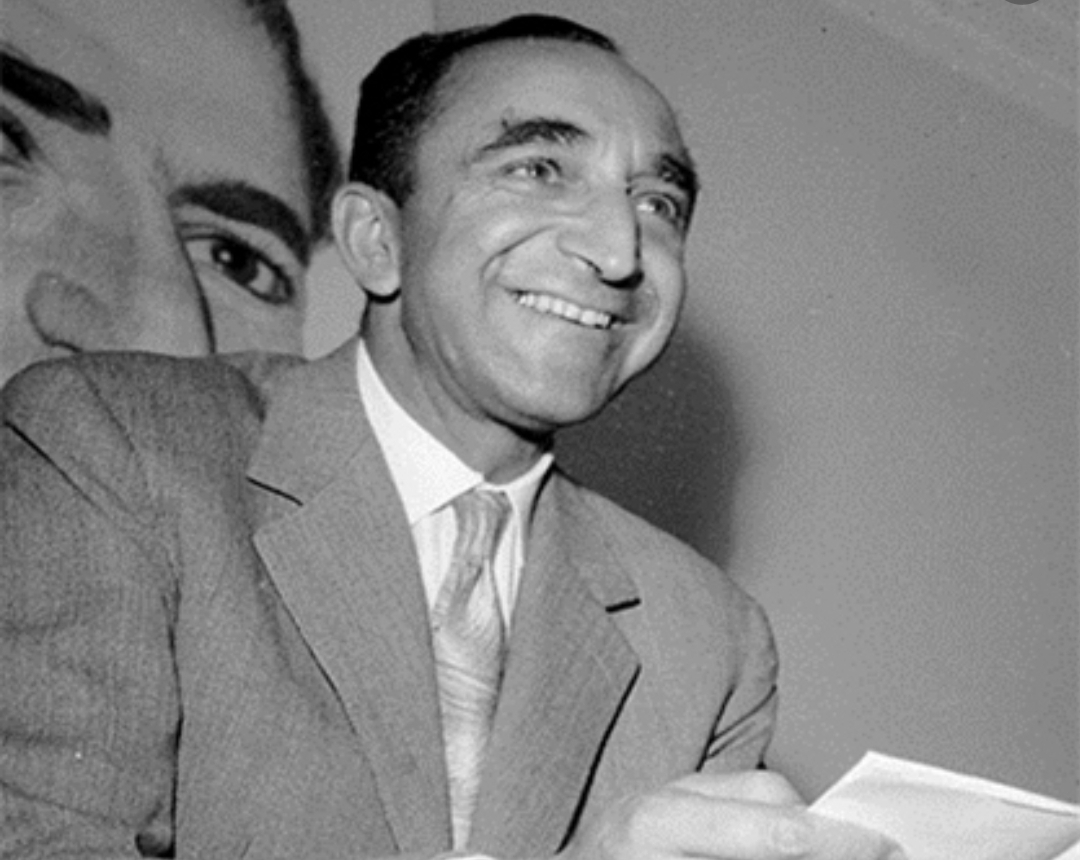 یادداشت&zwnj;های علم، چهارشنبه ۲۰ مرداد ۱۳۵۵: آن&zwnj;قدر کارهای ایران با نظرات سخیف همراه است که اعصاب انسان خورد می&zwnj;شود