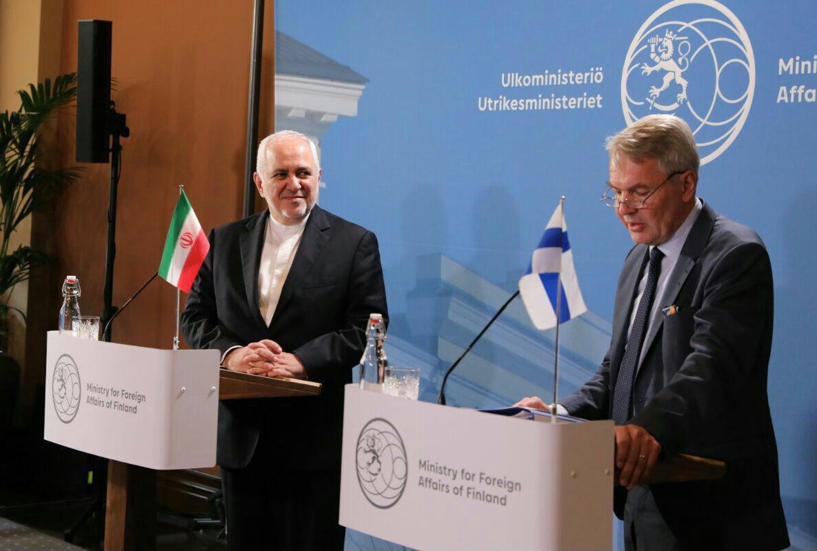 ظریف در کنفرانس خبری با وزیر خارجه فنلاند: علاقهای به گفتوگو با آمریکا نداریم ظریف در کنفرانس خبری با وزیر خارجه فنلاند: علاقهای به گفتوگو با آمریکا نداریم
