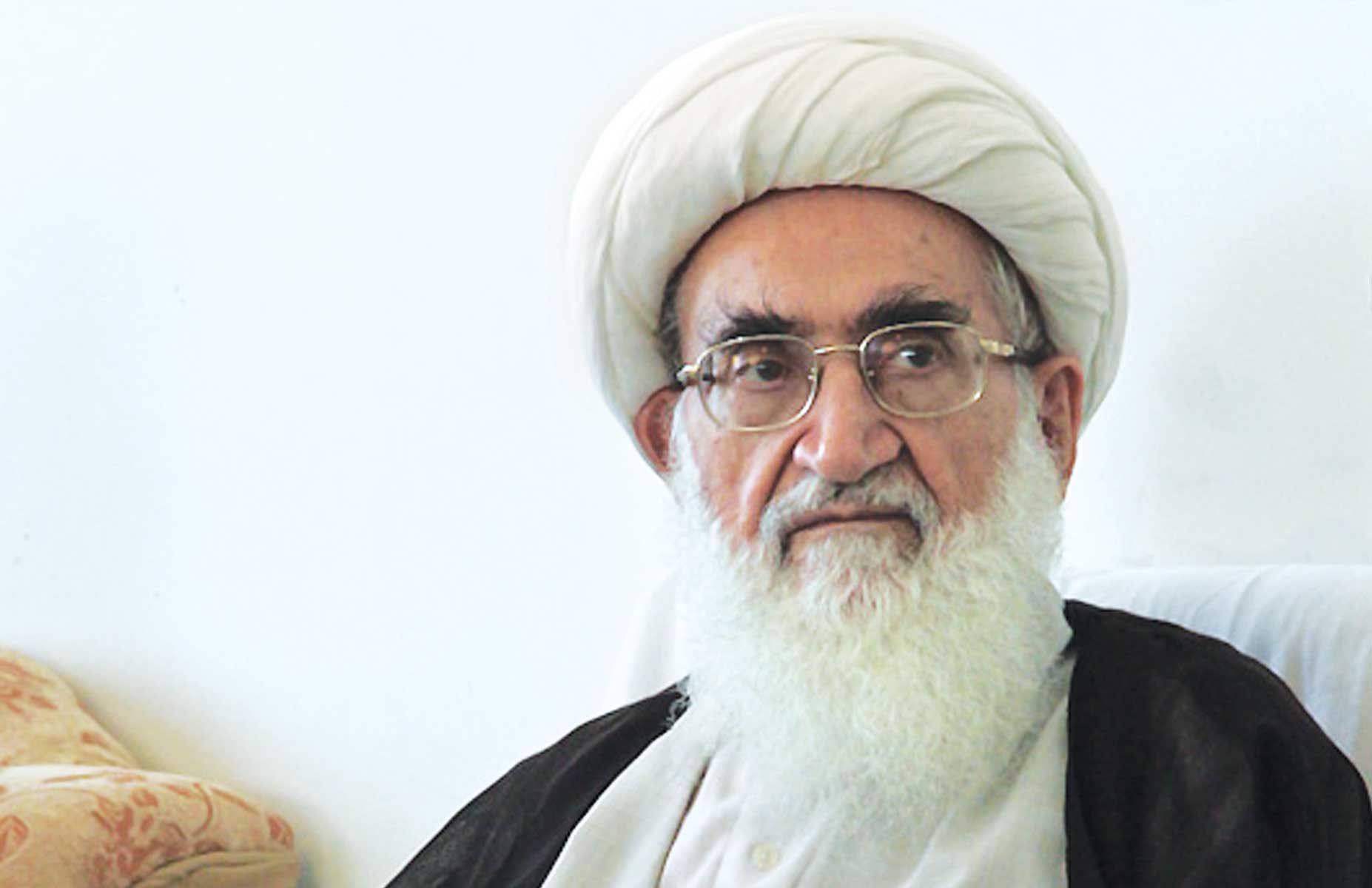 تماس تلفنی آیت الله نوری همدانی با 