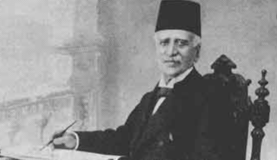 یادداشت های اعتمادالسلطنه در ۶ مرداد ۱۲۶۹ خورشیدی: میرزا ملکم خان در لندن روزنامه قانون را علیه امین&zwnj;السلطان چاپ کرده است