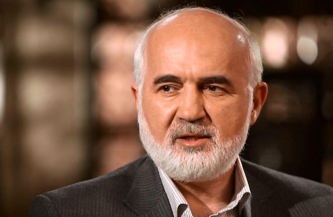 احمد توکلی: شکم سیر هم بدون آزادی نارضایتی میآورد/ شرایط امروز از زمان جنگ بدتر است/ باید بی اعتمادی جامعه را باور کنیم احمد توکلی: شکم سیر هم بدون آزادی نارضایتی میآورد/ شرایط امروز از زمان جنگ بدتر است/ باید بی اعتمادی جامعه را باور کنیم