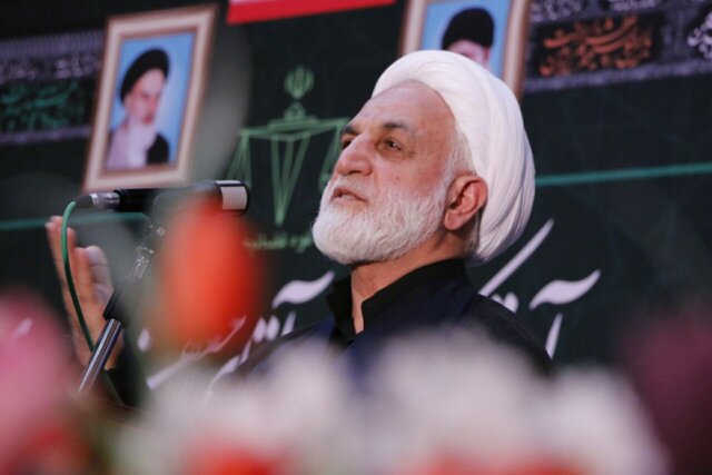معاون اول قوه قضائیه: از کسانی که آگاهانه یا نااگاهانه با دشمن همدستی کنند نمیگذریم معاون اول قوه قضائیه: از کسانی که آگاهانه یا نااگاهانه با دشمن همدستی کنند نمیگذریم
