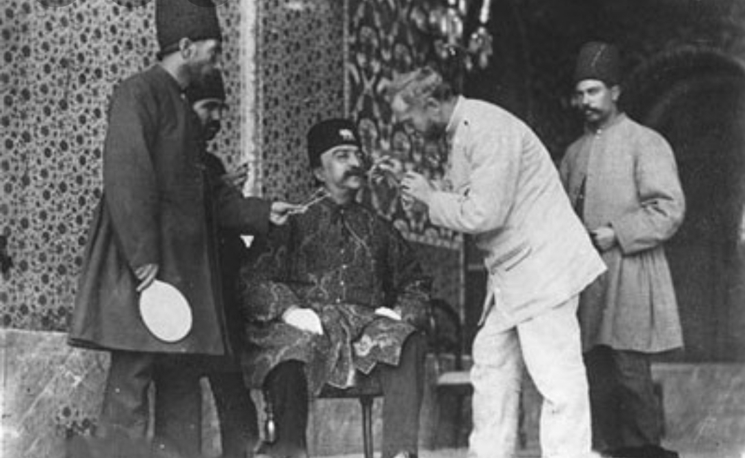 یادداشت&zwnj;های اعتمادالسلطنه، دوشنبه، ۲۲ شهریور ۱۲۶۵: پادشاه بی&zwnj;قدرت و وزرا مسلط هستند!