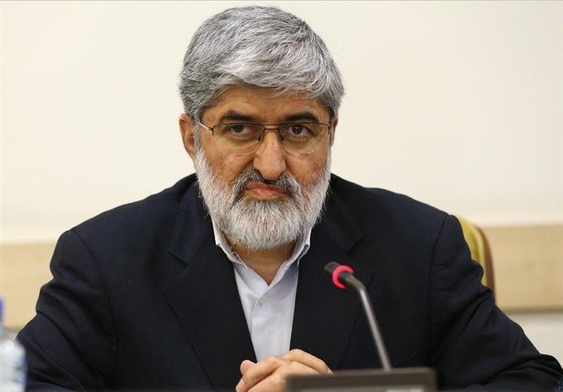 علی مطهری: صدا و سیما هنوز زیر بار قانون نرفته است