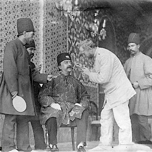 به جز سه نفر، احدی از ناخوشی شاه ناراحت نیست به جز سه نفر، احدی از ناخوشی شاه ناراحت نیست