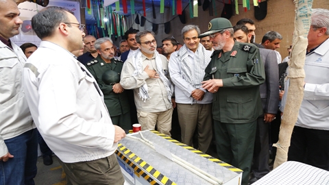 نمایشگاه دفاع مقدس گروه خودروسازی سایپا افتتاح شد