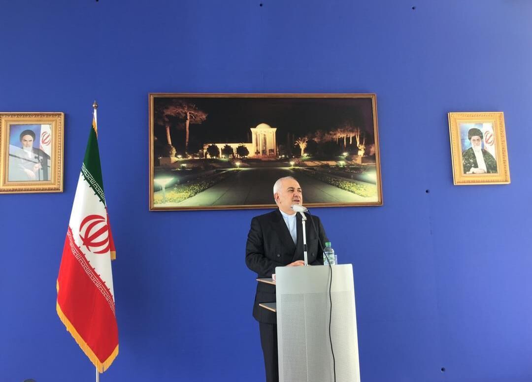 ظریف: آمریکایی&zwnj;ها در صحنه سیاسی، منطقه ای و میدانی از ایران شکست خورده اند