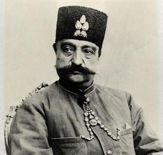 شاه خواب دیده است که سد اهواز را در خوزستان به خرج خود ببندد شاه خواب دیده است که سد اهواز را در خوزستان به خرج خود ببندد
