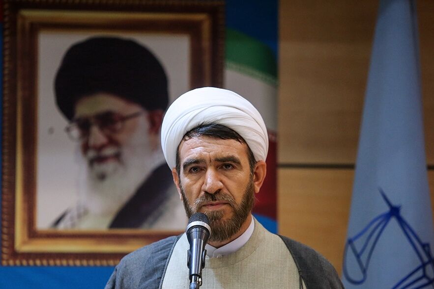 دادستان قم: طرح مقابله با مظاهر بی&zwnj;حجابی در اماکن عمومی قم اجرا می&zwnj;شود