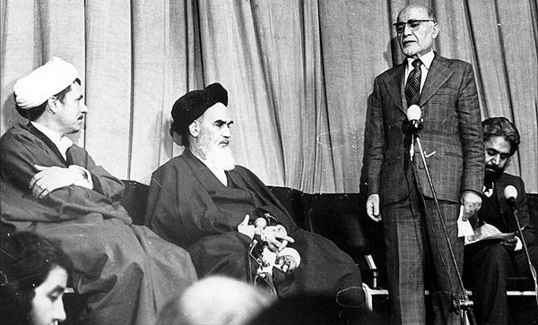 آقای بازرگان مقداری از تند بودن حرکت امام نگرانی داشت آقای بازرگان مقداری از تند بودن حرکت امام نگرانی داشت