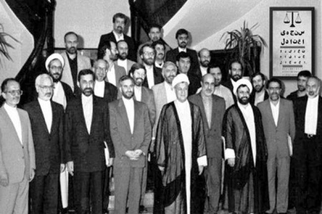 خاطرات آیتالله هاشمی؛ ۳ آبان ۱۳۷۱ تا ۱۳۷۵: وزیر خارجه قطر تقاضای سفر تفریحی به ایران برای شکار کرده خاطرات آیتالله هاشمی؛ ۳ آبان ۱۳۷۱ تا ۱۳۷۵: وزیر خارجه قطر تقاضای سفر تفریحی به ایران برای شکار کرده