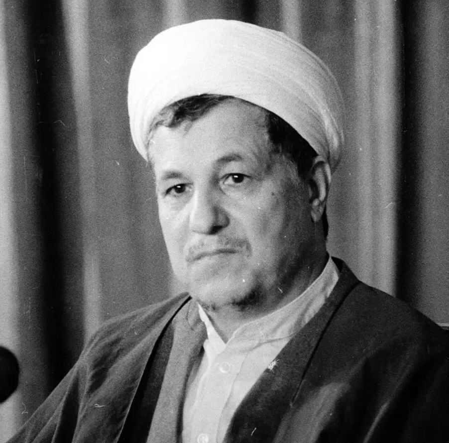 خاطرات آیت&zwnj;الله هاشمی؛ ۱۱ آذر ۱۳۷۱ تا ۱۳۷۵: رئیس جمهور بوسنی خواسته آموزش&zwnj;های نظامی را در ایران انجام دهیم /  نظرخواهی محمدی گلپایگانی در مورد استان شدن قم