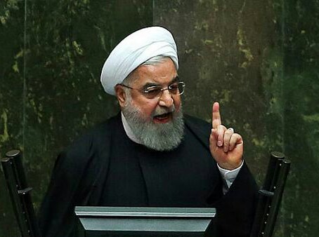 روحانی هنگام تقدیم لایحه بودجه: بودجه ۹۹ خیلی به نفت اتکا ندارد / بودجه عمرانی در ۶ سال گذشته ۶ برابر شده / ارز کالاهای اساسی باز هم ۴۲۰۰ تومان خواهد بود / ارز نیمایی را ۸۵۰۰ تومان مدنظر قرار دادیم / از اسفند گذشته اقتصاد ما مسیر درست خود را آغاز کرد؛ در اردیبهشت امسال آثار آن را مشاهده کردیم / تورم ۵۲ درصد به ۲۷ درصد رسید / رشد اقتصادی سال گذشته مفنی بود؛ برآوردها این است رشد اقتصاد منهای نفت ما امسال مثبت باشد / امیدواریم بهترین ها، برای مجلس انتخاب شوند روحانی هنگام تقدیم لایحه بودجه: بودجه ۹۹ خیلی به نفت اتکا ندارد / بودجه عمرانی در ۶ سال گذشته ۶ برابر شده / ارز کالاهای اساسی باز هم ۴۲۰۰ تومان خواهد بود / ارز نیمایی را ۸۵۰۰ تومان مدنظر قرار دادیم / از اسفند گذشته اقتصاد ما مسیر درست خود را آغاز کرد؛ در اردیبهشت امسال آثار آن را مشاهده کردیم / تورم ۵۲ درصد به ۲۷ درصد رسید / رشد اقتصادی سال گذشته مفنی بود؛ برآوردها این است رشد اقتصاد منهای نفت ما امسال مثبت باشد / امیدواریم بهترین ها، برای مجلس انتخاب شوند