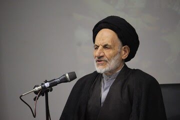 پیشگویی های امام جمعه بیرجند از روی یک تقویم جنجالی شد پیشگویی های امام جمعه بیرجند از روی یک تقویم جنجالی شد