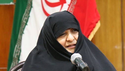 خانم کارشناس شبکه افق: کاجهای آمریکایی نکاریم، درختان قرآنی بکاریم خانم کارشناس شبکه افق: کاجهای آمریکایی نکاریم، درختان قرآنی بکاریم