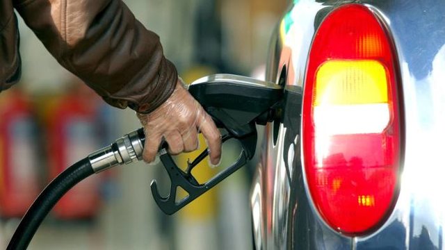 شرکت ملی پخش فراورده&zwnj;های نفتی: کاهش یا افزایش مصرف بنزین هنوز مشخص نیست