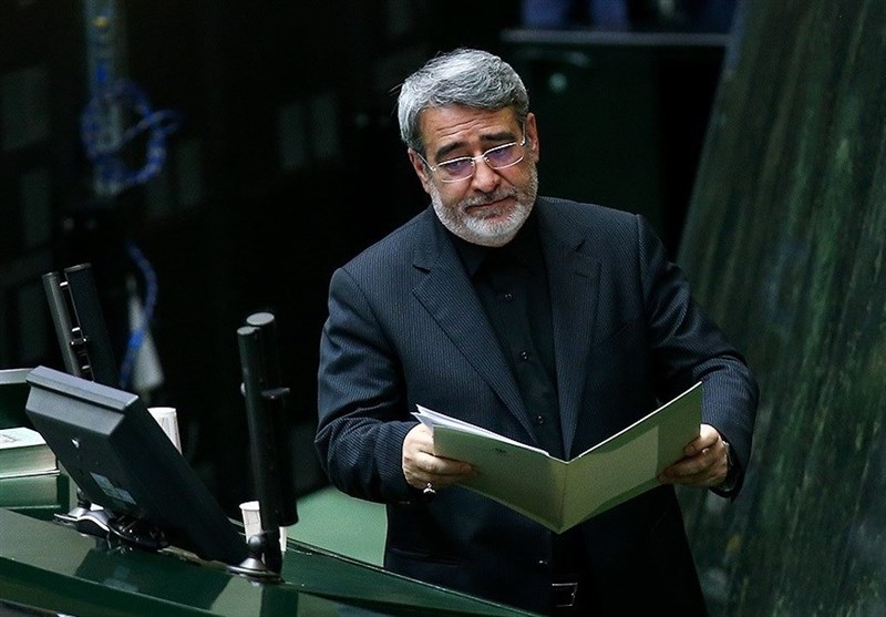 موسوی، عضو فراکسیون امید مجلس: استیضاح وزیر کشور بیش از ۳۴ امضای مصمم دارد / شاه‌کلید اتفاقات اخیر، وزیر کشور است / استیضاح‌کنندگان وزرا هم‌قسم شده‌اند که امضایشان را پس نگیرند / وزیر کشور تنها کسی است که مجلس می‌تواند درباره ناآرامی‌ها از او سوال بپرسد