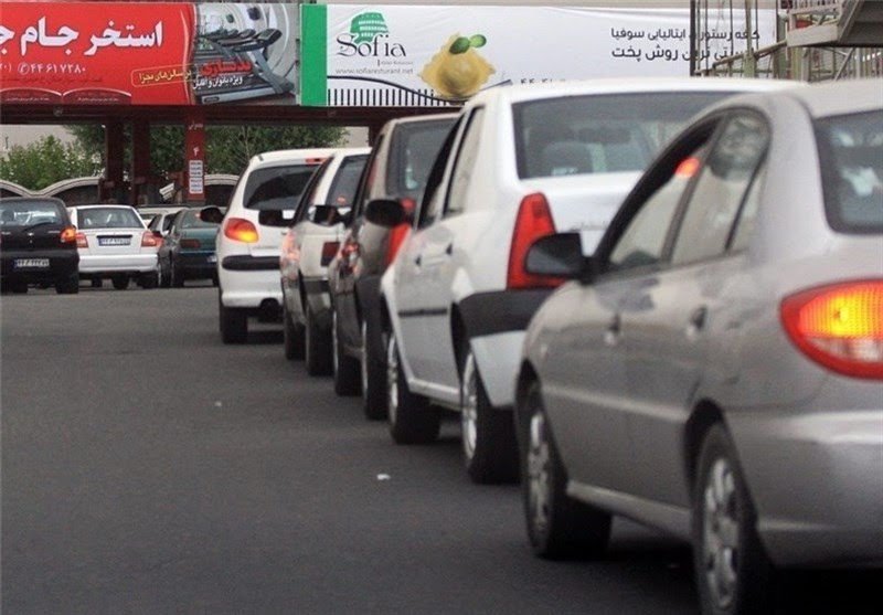 معاون وزیر کشور: زمان&zwnj;بندی افزایش قیمت بنزین سه شنبه و هم چهارشنبه به روحانی اطلاع داده شد