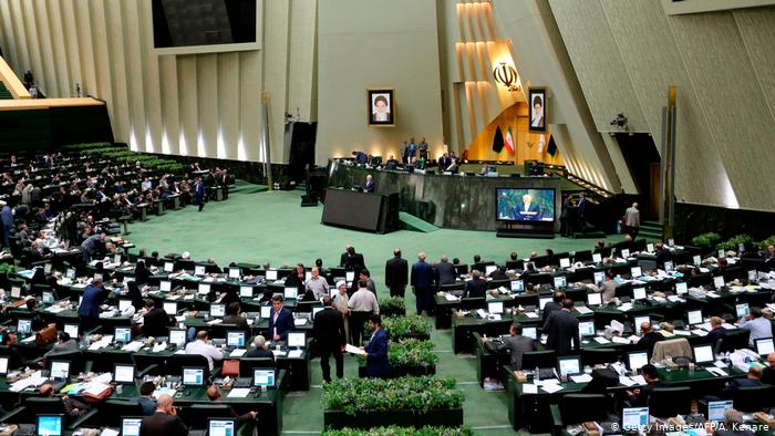نامه نمایندگان اصلاح&zwnj;طلب مجلس به روحانی: طرح قرنطینه مدت&zwnj;دار اجرا شود