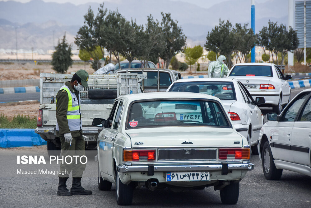 تصاویر: بستن ورودی شهرها و کنترل تردد خودروهای غیربومی