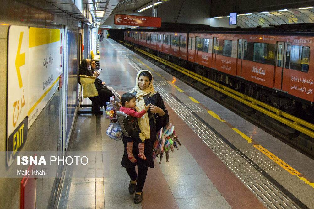 تصاویر: مترو تهران در روزهای کرونایی پس از نوروز