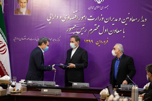 تجلیل معاون اول رییس جمهور از عملکرد موفق بانک ملت در تحول دیجیتال و واگذاری دارایی های مازاد تجلیل معاون اول رییس جمهور از عملکرد موفق بانک ملت در تحول دیجیتال و واگذاری دارایی های مازاد