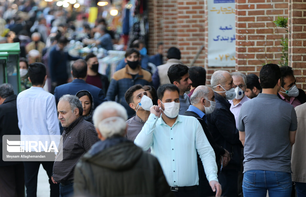 تصاویر: ترافیک و شلوغی تهران در نخستین روز فعالیت مغازه&zwnj;ها