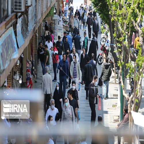 تصاویر: ترافیک و شلوغی تهران در نخستین روز فعالیت مغازه&zwnj;ها
