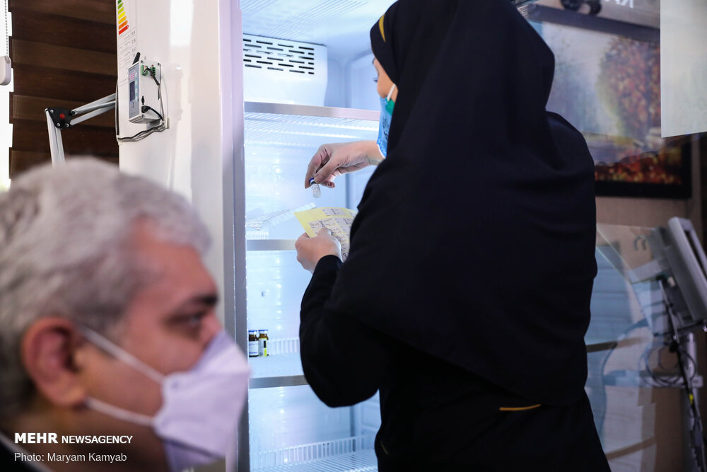 تصاویر: تست انسانی واکسن ایرانی کرونا