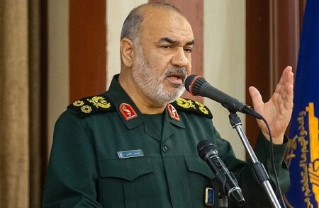 فرمانده کل سپاه: در خصوص تحرکات اخیر آمریکا در منطقه ایران هیچ نگرانی ندارد / برای هرگونه واکنش آماده هستیم فرمانده کل سپاه: در خصوص تحرکات اخیر آمریکا در منطقه ایران هیچ نگرانی ندارد / برای هرگونه واکنش آماده هستیم