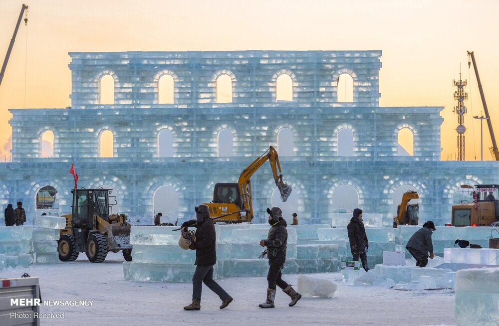 تصاویر: آغاز ساخت شهر یخی در چین