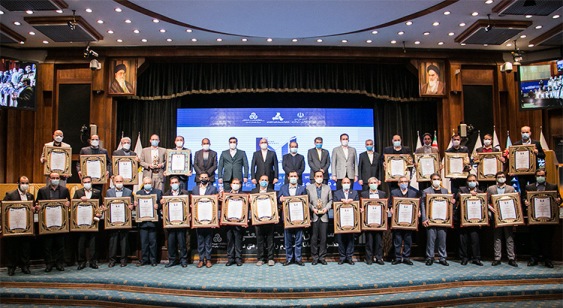 در رتبهبندی 100 شرکت برتر ایران؛ بانک پاسارگاد، در شاخص بهرهوری کل رتبه نخست را کسب کرد در رتبهبندی 100 شرکت برتر ایران؛ بانک پاسارگاد، در شاخص بهرهوری کل رتبه نخست را کسب کرد