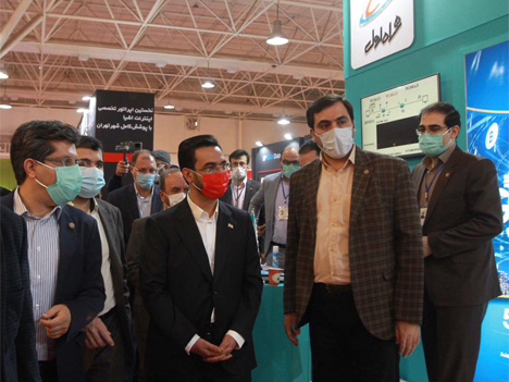 بازدید وزیر ارتباطات از غرفه همراه اول در نمایشگاه تخصصی اینترنت اشیاء بازدید وزیر ارتباطات از غرفه همراه اول در نمایشگاه تخصصی اینترنت اشیاء