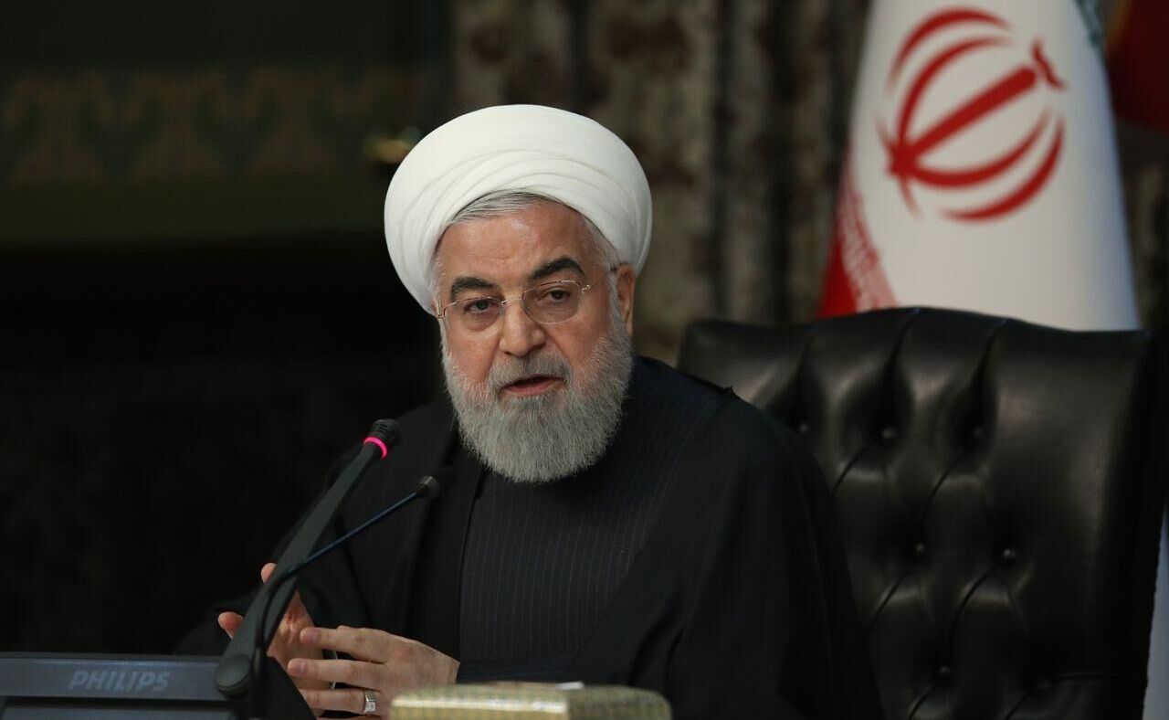 روحانی:شرایط بازگشایی اصناف و مراکز پرتجمع آماده شود