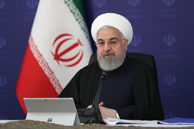 روحانی: تسهیلات با تضامین ساده و بدون پیچیدگی&zwnj;های اداری ارائه شود