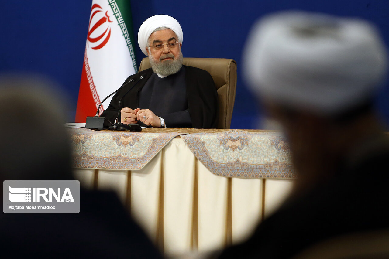 تصاویر: نشست مسئولان موسسات دانشگاهی و حوزوی با ریاست جمهوری