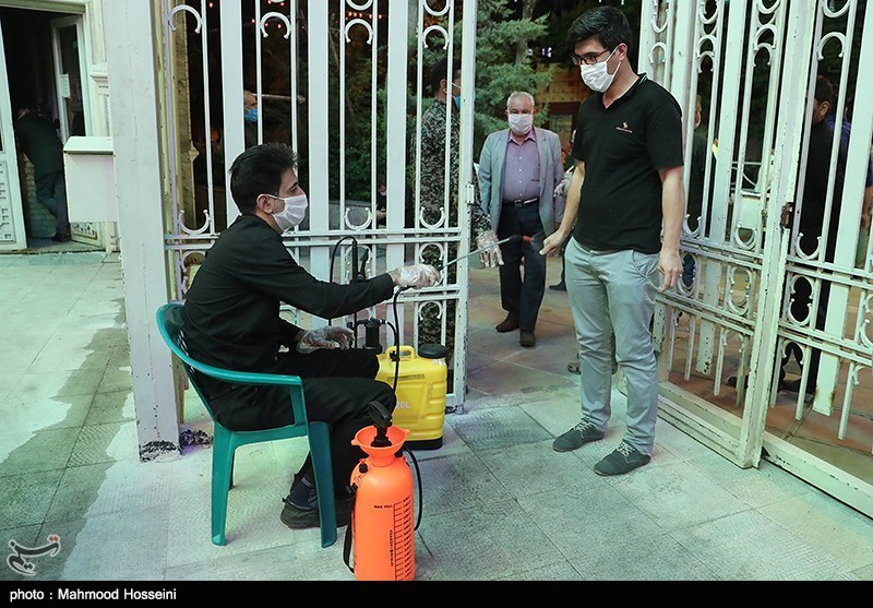 تصاویر: مراسم احیای شب نوزدهم ماه رمضان در مهدیه تهران