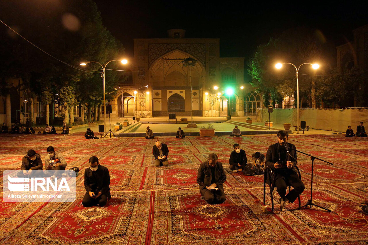 تصاویر: مراسم احیاء شب بیست و یکم ماه رمضان در شهرستان ها