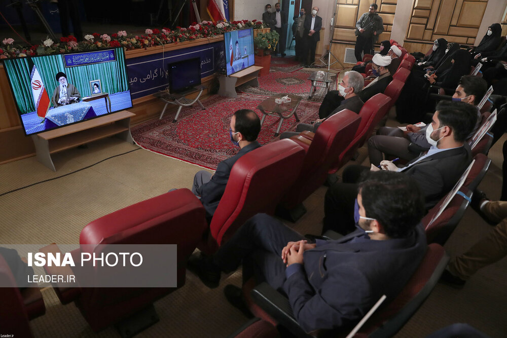 تصاویر: ارتباط تصویری مقام معظم رهبری با نمایندگان تشکل&zwnj;های دانشجویی