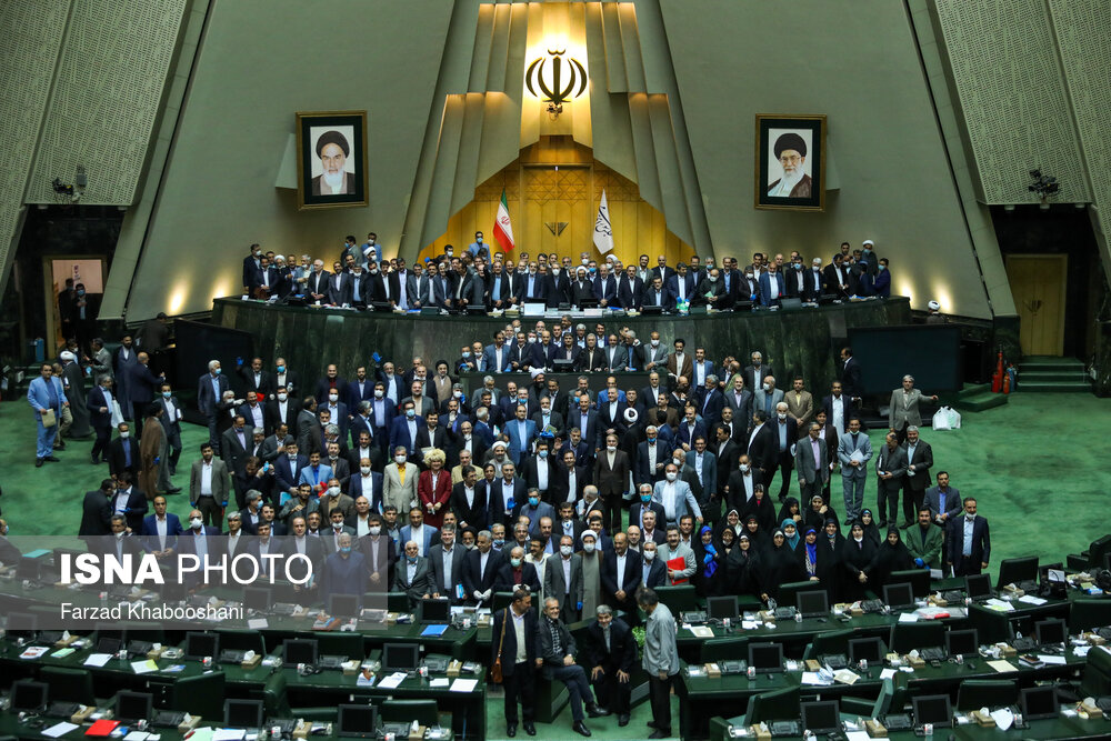 تصاویر: آخرین جلسه علنی مجلس شورای اسلامی در دوره دهم
